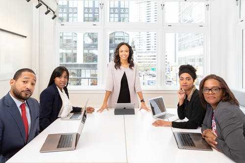 Female entrepreneurs Female entrepreneurs start day on the right note