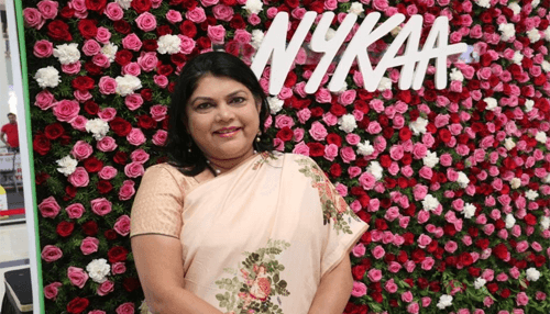 Women entrepreneurs in india Falguni nayar, the founder of nykaa, revolutionized the beauty and wellness industry in india, building one of the largest e-commerce platforms for beauty products.