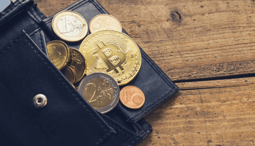 Hardware bitcoin wallets - tycoonstory | tycoonstory media An advisor in a suit reviews a financial document with a client, discussing the security and management of their private bitcoin wallet.