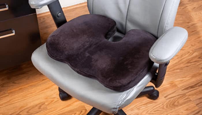 The hue of the merchandise and the type of pillow - tycoonstorymedia | tycoonstory media Ergonomic office chair with a cushioned seat pad designed to improve posture and provide comfort during long working hours.