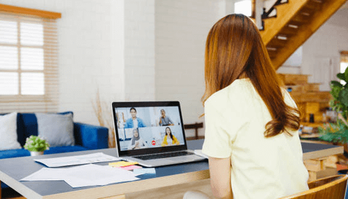 Engaging remote workers through meetings Engaging remote workers through meetings work from home