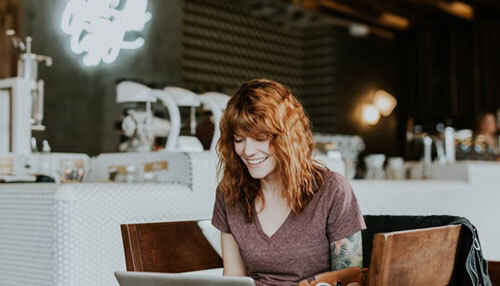 Helps you strengthen your online presence Helps you strengthen your online presence social media marketing