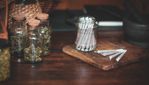 Store in a glass jar and cover with a lid Store in a glass jar and cover with a lid cannabis products
