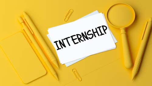 Complete an internship Complete an internship investment banking analyst