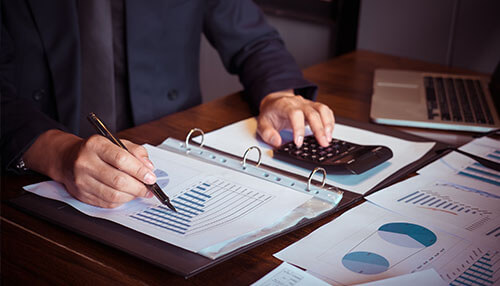 Calculating business value Calculating business value company's profitability