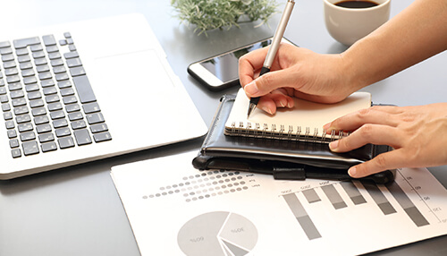 Promotes brand creditably and business image Promotes brand creditably and business image Advertising