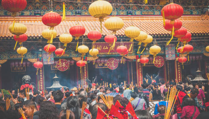 People are enjoying the environment at the festivals in china at last People are enjoying the environment at the festivals in china at last new lunar year