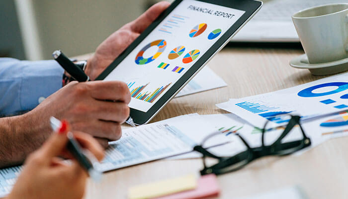 Pros of the financial saas model Pros of the financial saas model financial reporting