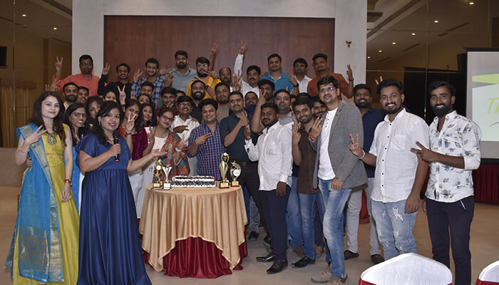 Webmaxy Webmaxy helps businesses get a 360-degree view of customers webmaxy employee