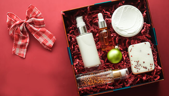 Skincare sets Bridesmaids: skincare sets best bridesmaid gift ideas