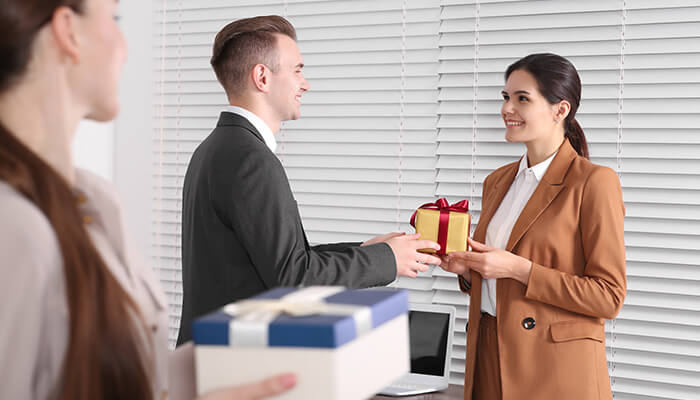 Work-anniversaries-tycoonstory | tycoonstory media Work anniversaries corporate gifts