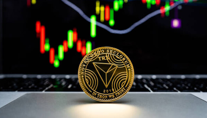 Growth in the revenue and users Growth in the revenue and users tron