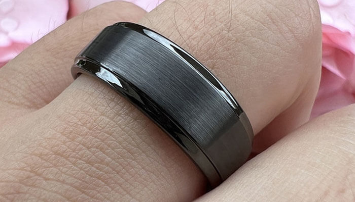 Flat court Flat court mens wedding bands