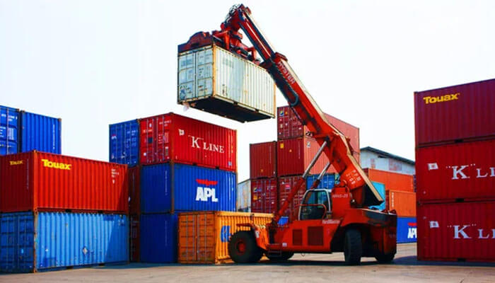 Efficient Containers Loading and Unloading Services
