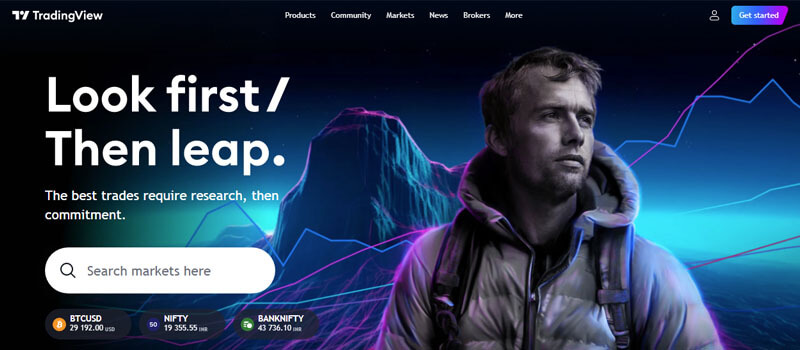 Backtesting software Tradingview platform displaying backtesting software features, enabling traders to test strategies and analyze historical market performance.