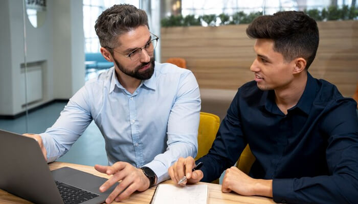 Working with a professional google ads specialist Working with a professional google ads specialist online advertising