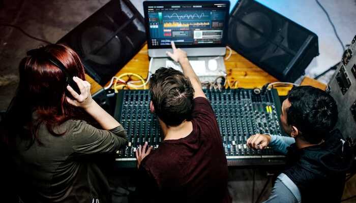 Music business strategies Music business strategies: diversify revenue streams