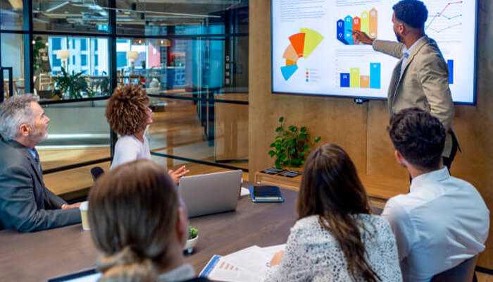 Engaging your audience Visuals