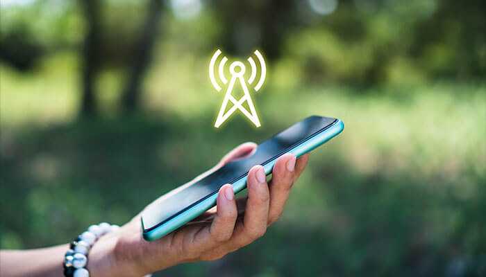 8 Common Causes of Poor Cell Phone Signal and How to Fix Them
