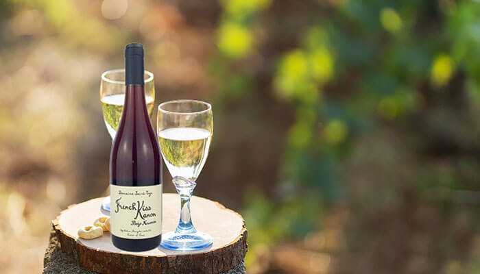 The French Kiss Beaujolais Nouveau and Domaine St. Cyr The French Kiss Beaujolais Nouveau and Domaine St. Cyr