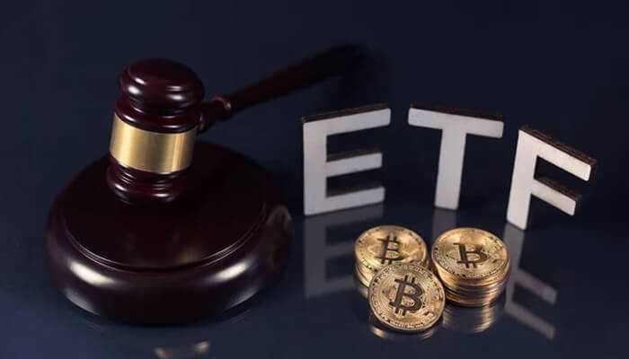 Legal considerations for bitcoin etfs - tycoonstory | tycoonstory media A judge gavel beside stacks of bitcoin etfs, symbolizing the regulatory landscape and investment potential of bitcoin exchange-traded funds.