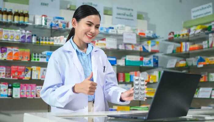 The future is hybrid local and consumer-driven - tycoonstory | tycoonstory media Pharmacist providing online consultation and therapeutic vape access through digital health retail platforms.