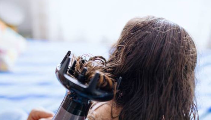 Blow dryer with diffuser | tycoonstory media