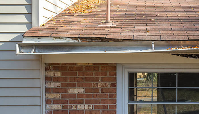 How gutters accelerate roof damage | tycoonstory media How gutters accelerate roof damage