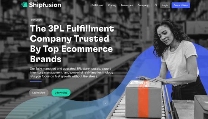 Apparel fulfillment services 2 | tycoonstory media Hero section showing a warehouse worker sealing a boxed shipment on a conveyor belt, with bold headline about a 3pl fulfillment company and a blurred background.
