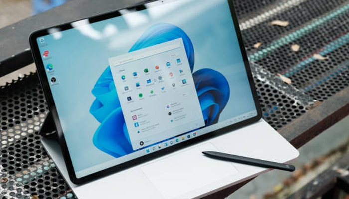Untitled-1 | tycoonstory media Windows 11 25h2 displayed on a modern touchscreen device showing start menu and apps in a clean desktop workspace setup.