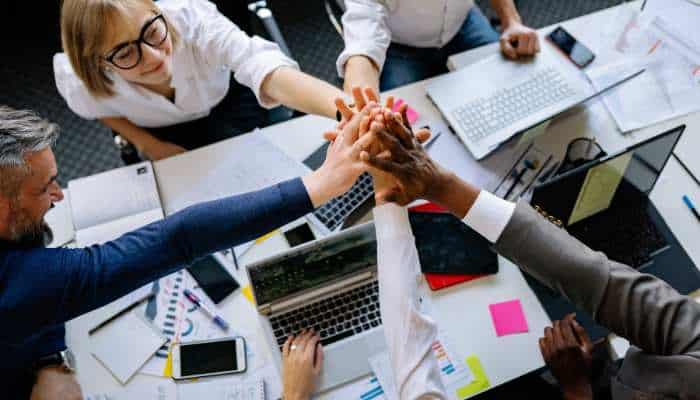 Build a strong management team | tycoonstory media Build a strong management team