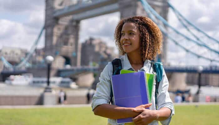 The pros and cons of studying abroad | tycoonstory media The pros and cons of studying abroad
