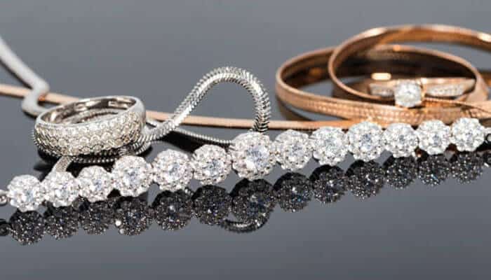 Build a versatile collection | tycoonstory media Build a versatile collection