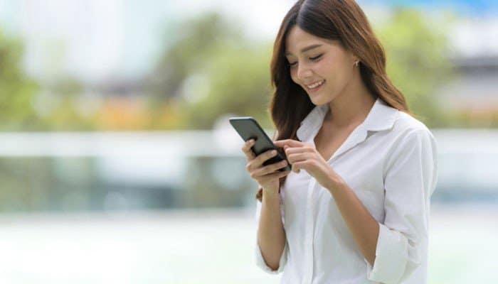 How much storage does the vidmate download application app use - tycoonstory | tycoonstory media Vidmate download application app user accessing an android smartphone while exploring video download features, offline media storage options, and app management tools for saving videos and music content.