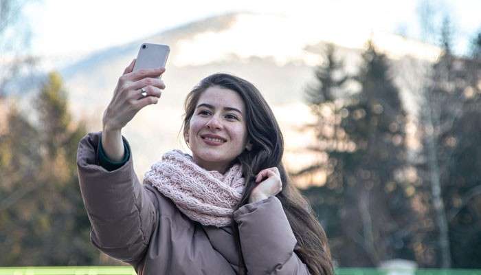 How to use pov correctly on social media - tycoonstory | tycoonstory media What does pov mean in social media explained with a person recording a first-person style video on a smartphone, showing how point of view content creates relatable experiences and storytelling perspectives on platforms like tiktok and instagram