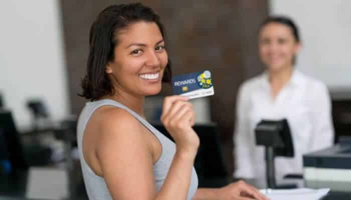 10 proven strategies for building brand loyalty 1 | tycoonstory media Building brand loyalty with a customer rewards card at checkout