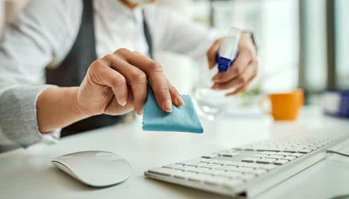 Can you use alcohol to clean a keyboard - tycoonstory | tycoonstory media How to clean a keyboard using a soft microfiber cloth with cleaning solution applied to the cloth rather than directly onto the keys, helping remove fingerprints and surface grime while minimizing moisture around keyboard openings.