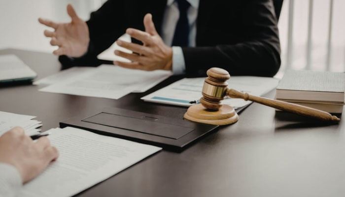 How to search desoto county court records - tycoonstory | tycoonstory media Desoto county jail mugshots court records concept with a judge’s gavel and legal documents representing criminal case searches, charges, hearings, and dispositions.