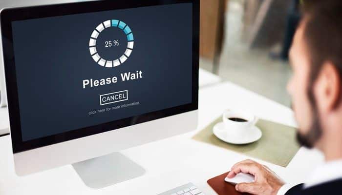 Why does my macbook pro keep freezing - tycoonstory | tycoonstory media How to force restart macbook pro when the computer freezes or becomes unresponsive during a loading process, using the power or touch id button to force shutdown and restart.